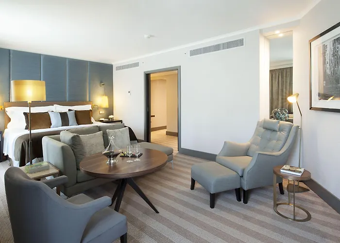 Ξενοδοχείο Corinthia 5*