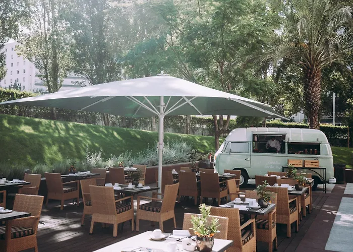 Ξενοδοχείο Corinthia 5*