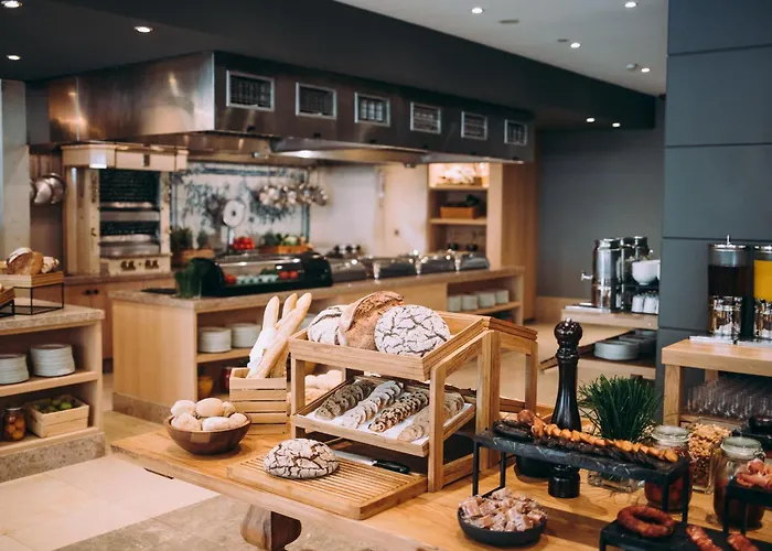 Ξενοδοχείο Corinthia 5*