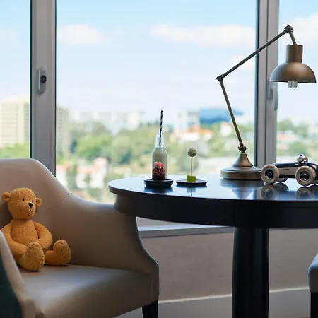 Hotel Corinthia 5*