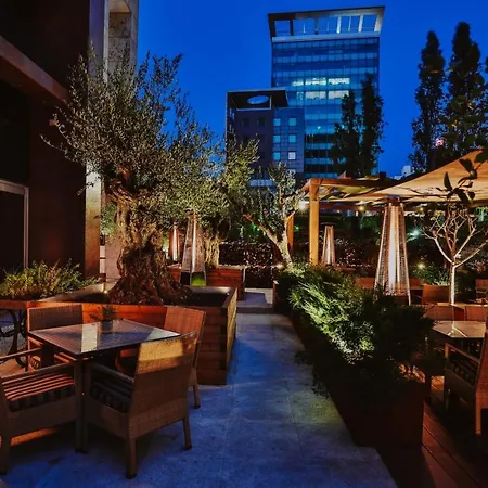 Corinthia Otel